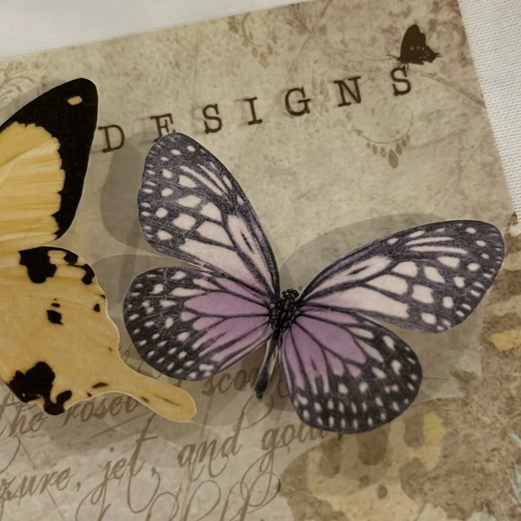 GORGEOUS! Set of Two Super Realistic Silk Butterfly handmade Hair Clips!! - Picture 3 of 6